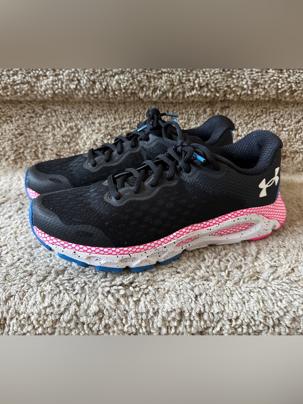 Under Armour UA HVOR Hover Infinite 3 Athletic Running Shoes Women's Size 8 US